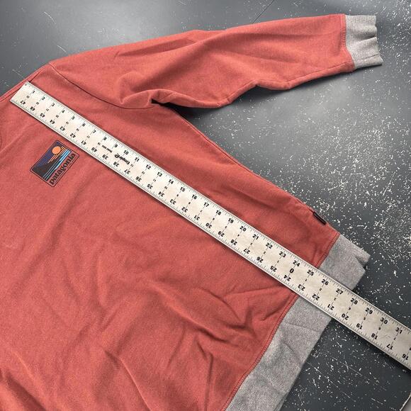 Patagonia Sweatshirt Mens Large Red Gray Up Out Midweight Crewneck Chest Hit - Picture 5 of 7
